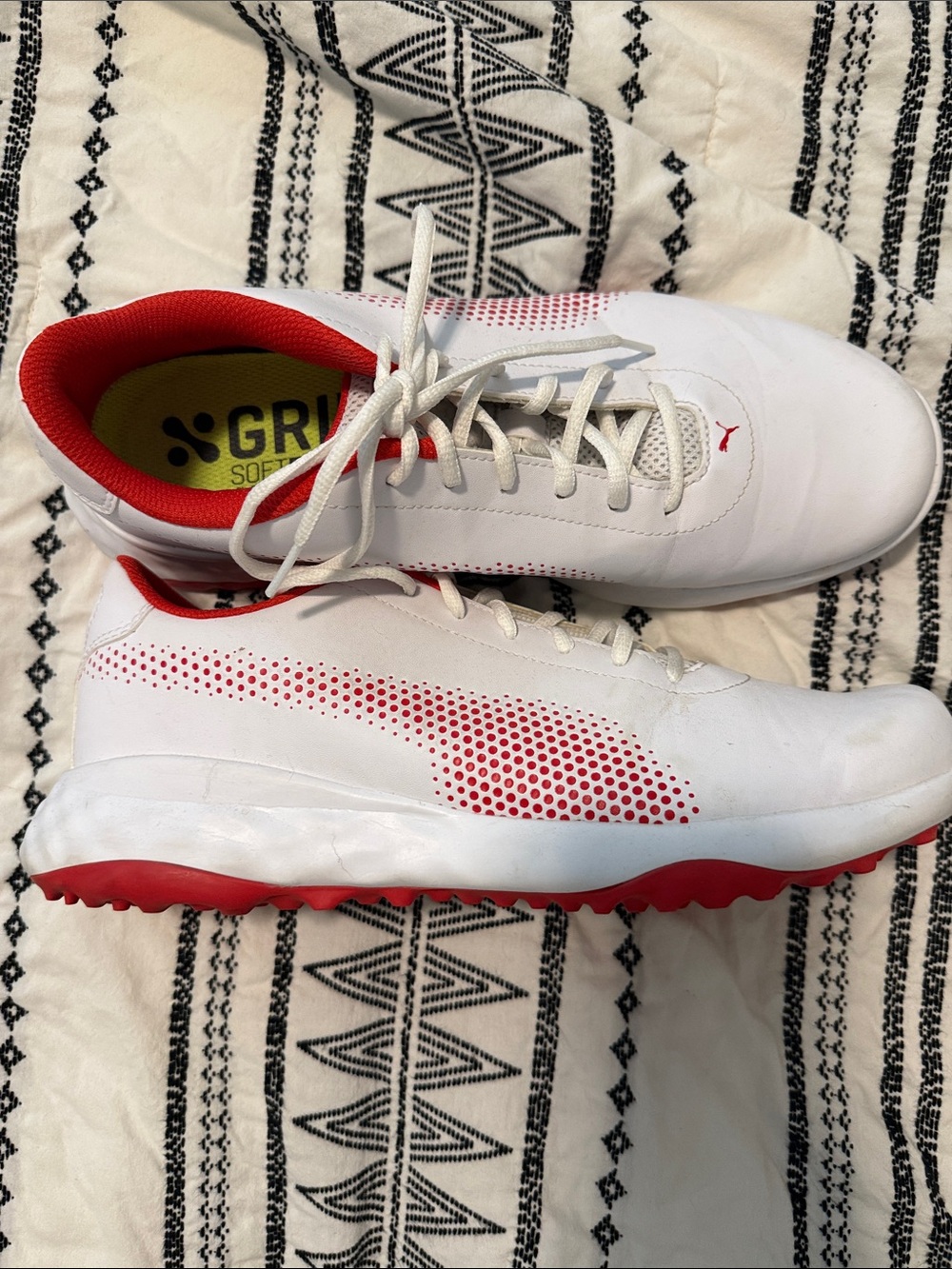 Puma Men's White and Red Athletic Golf Shoes